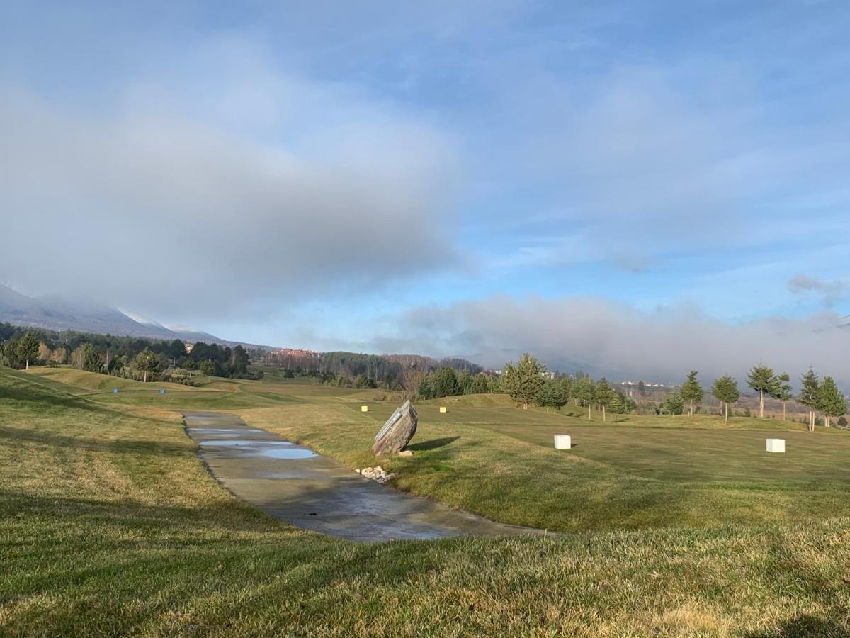 Entire Private Apartment In Pirin Golf & Country Club Банско Экстерьер фото